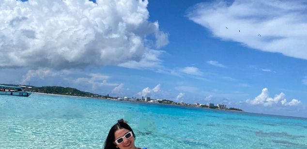 Model - Iris Moira feet