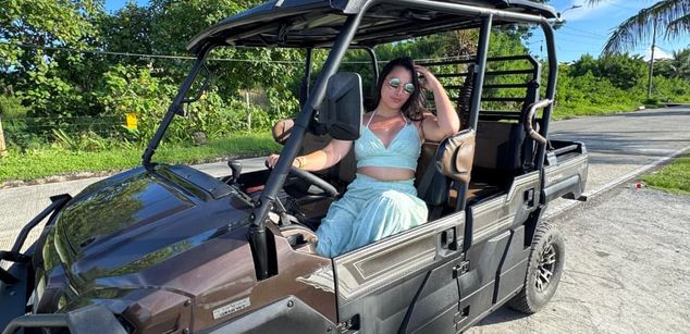 Model - Iris Moira feet