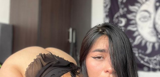 Model - Lexxiee Haze bigass