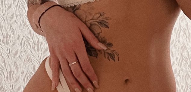 Model - MissMarina cuckold