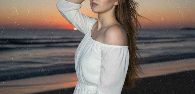 Model - Pamela naughty