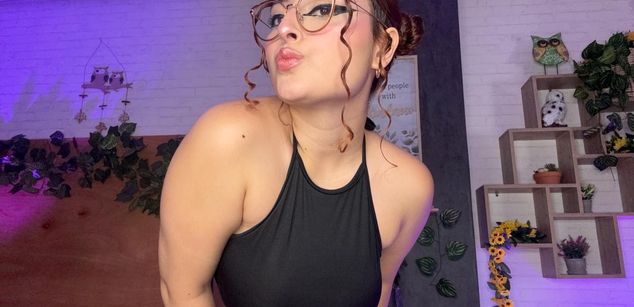 Model - Abby Luna Submissive