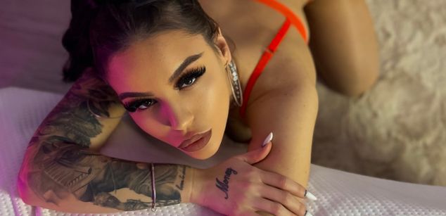 Model - NaomyBlackBarbie BDSM