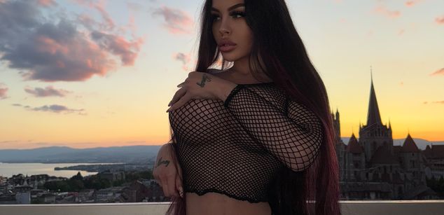 Model - NaomyBlackBarbie BDSM