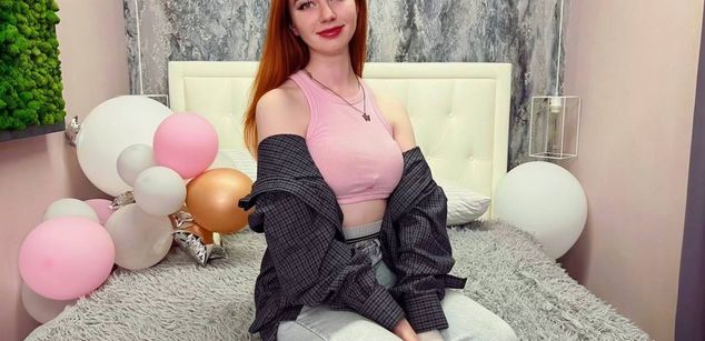 Model - Carolina  pettie