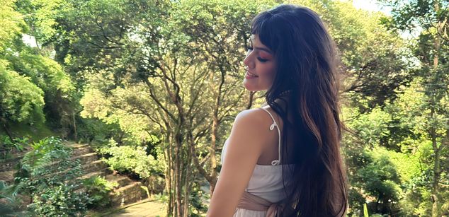 Model - Petite Masters petite