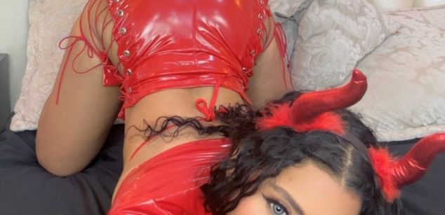 Model - SofiaLaurents Femdom