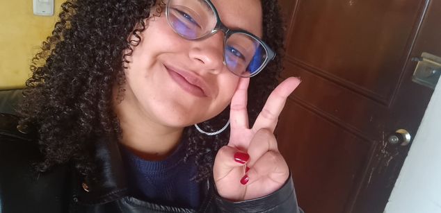 Model - NoaVega young