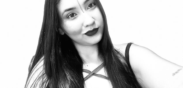 Model - Venus Luvis nylon