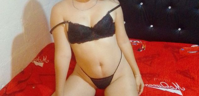 Model - Victoria Lucia teen