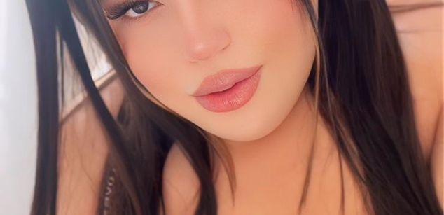 Model - Swtt_Kim feet