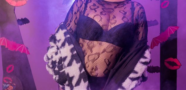 Model - LilyFoxx femdom