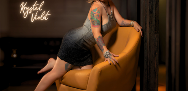 Model - GoddessKrystal boots