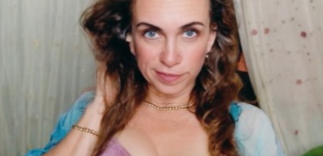 Model - Daisha Sweet natural