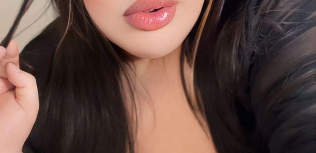 Model - Swtt_Kim feet