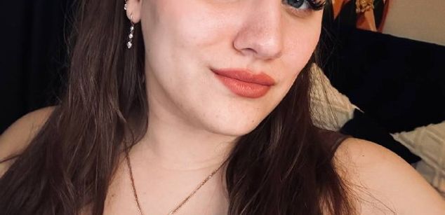 Model - your mezmerizing Sofia feet