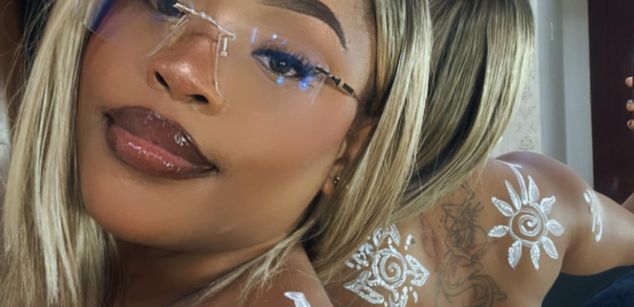 Model - Tianah Glow Femdom