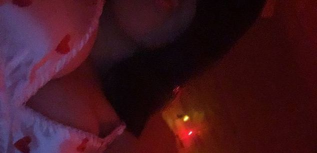 Model - VikiXx fastresponse