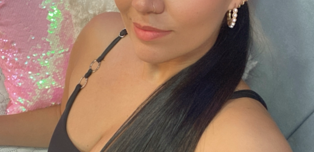 Model - Ambar collinss bigdildo