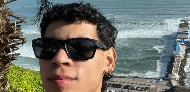 Model - Poysonsam bisexual