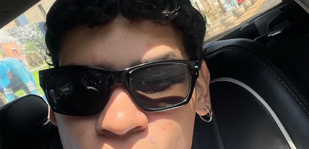 Model - Poysonsam bisexual