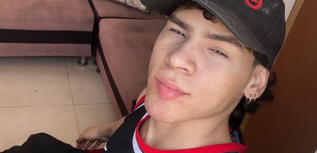 Model - Poysonsam bisexual