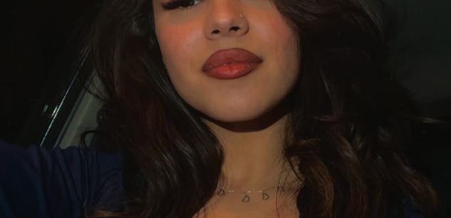 Model - ValentynaBianchi brunette