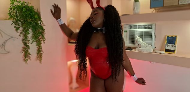 Model - Nany Moreno hairy