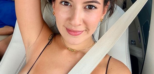 Model - Luna Carter Slave