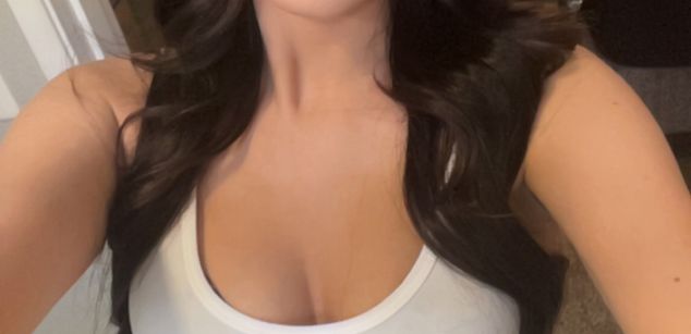 Model - Stacie Deepthroatmilf natural