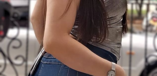 Model - Melissa Adams latina