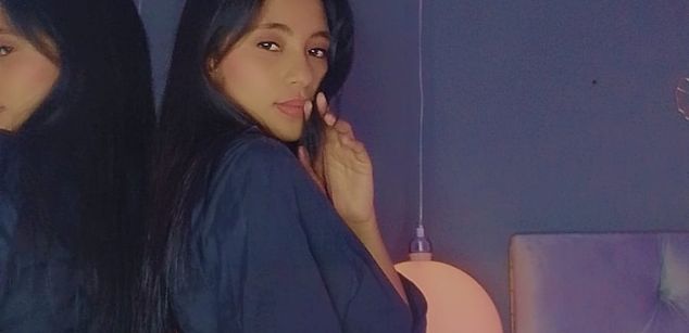 Model - Noa Dream teen