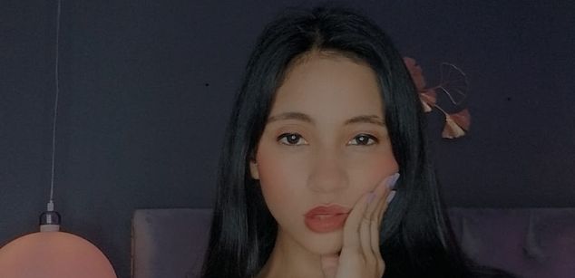 Model - Noa Dream teen