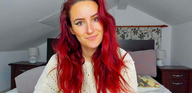 Model - EroticAudrey young