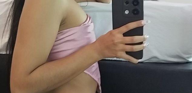 Model - Lucy Owens latina