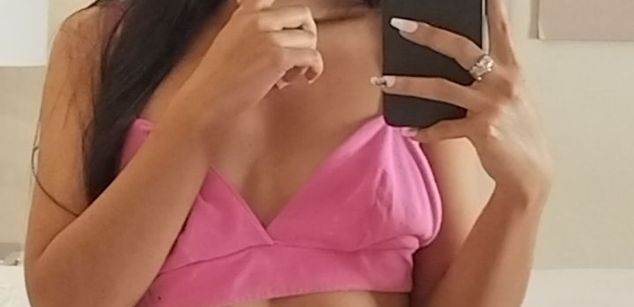 Model - Lucy Owens latina