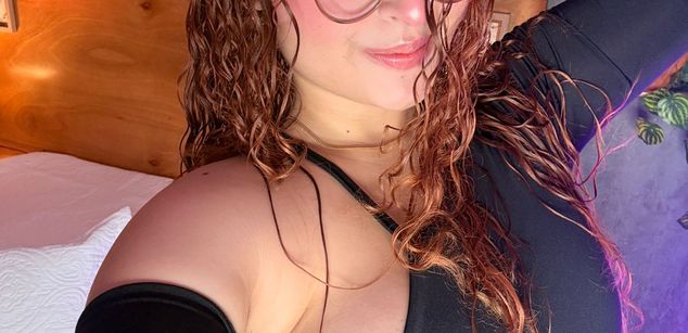 Model - Abby Luna Submissive