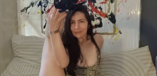 Model - EVA X squirt