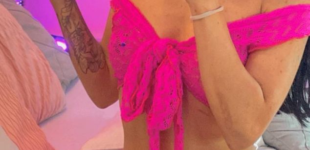 Model - VioletGrace bigass