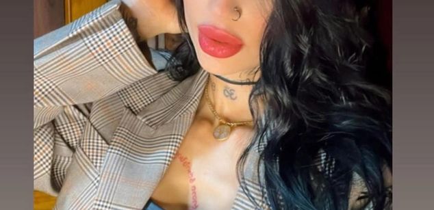 Model - ANDREE_BLOSSOM cei