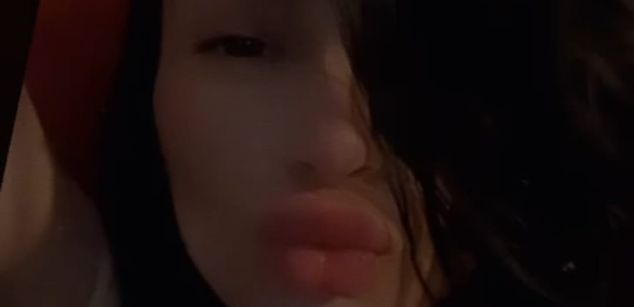 Model - ANDREE_BLOSSOM cei