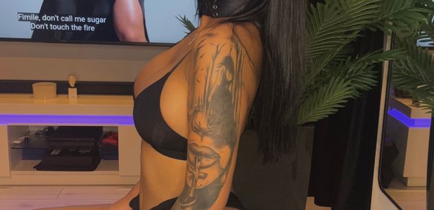 Model - SashaBae teen