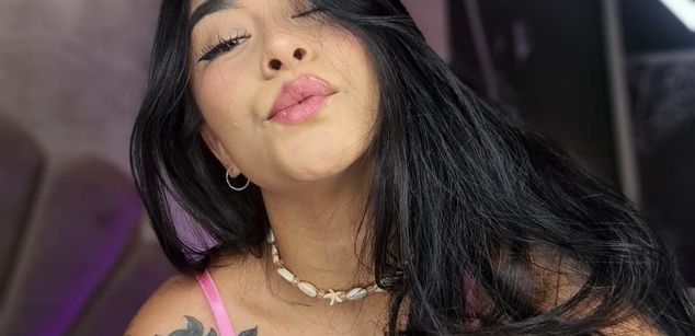 Model - Lexxiee Haze bigass