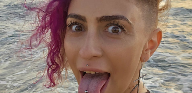 Model - ARUNY findom