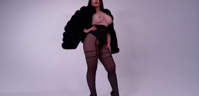 Model - IngridStorm pantyhose