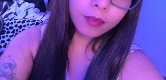 Model - Shenner tits