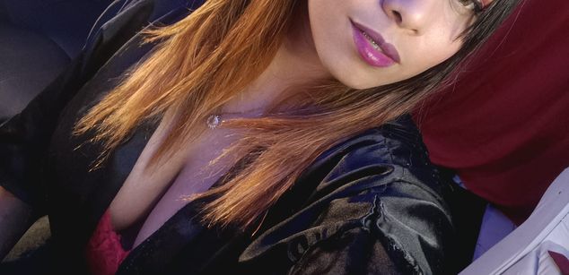 Model - Shenner tits