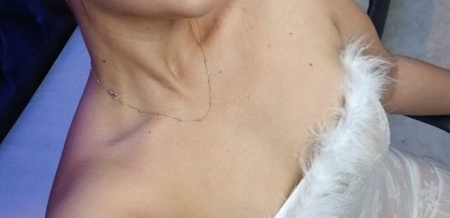 Model - Katy Elliot pussy