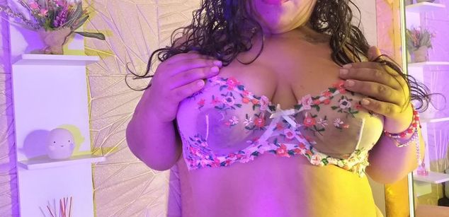 Model - Destinysiins sensual