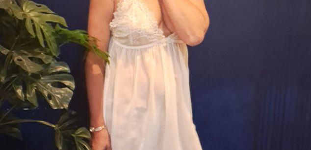 Model - SashCarter FemDom